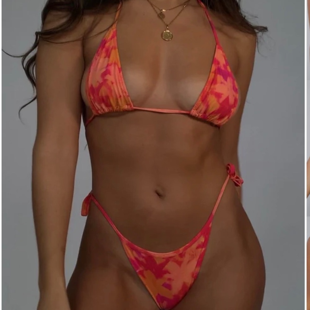 437 set - Sanders top & Kenzie bottoms in Flora